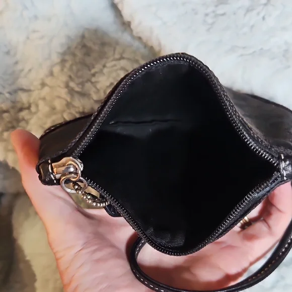 Vintage Coach Black Signature C Wristlet White Contrast Stitching Y2K - Picture 4 of 5